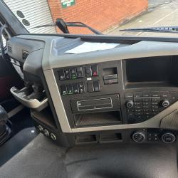 VOLVO FM370